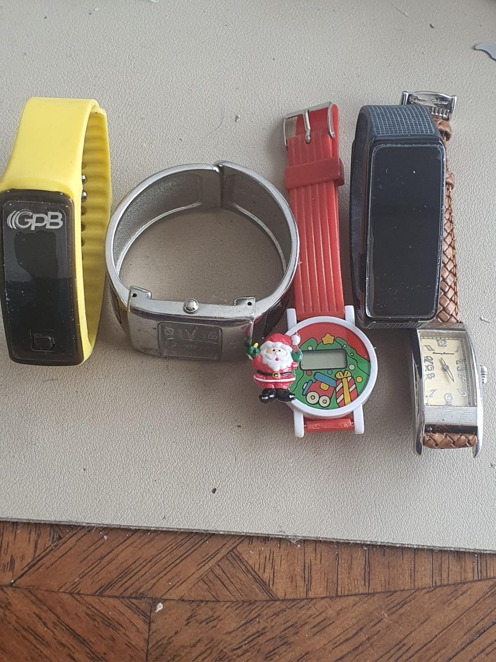 🦋10/$20🦋 Lot of 5 Women's Watches For Parts or Repair